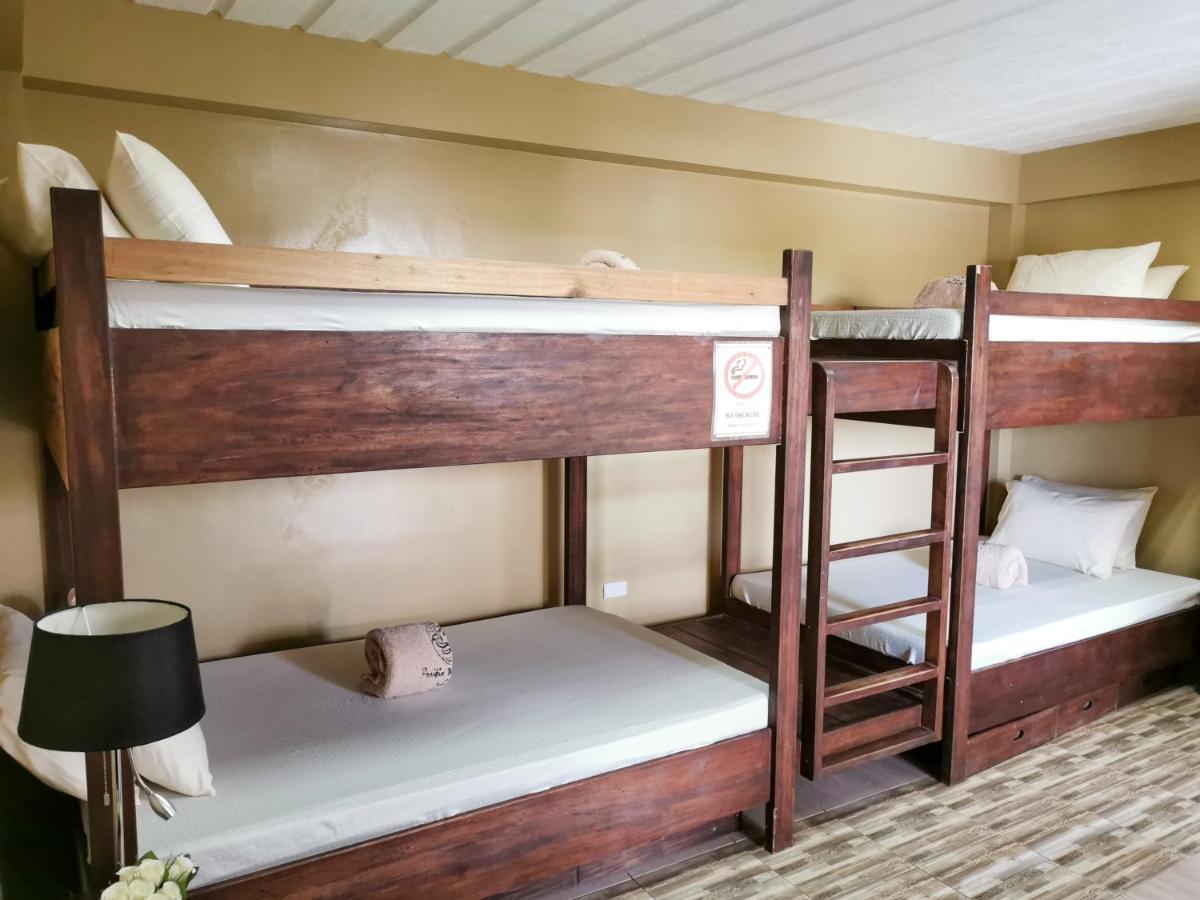 Pacific Waves Inn Baler Eksteriør bilde