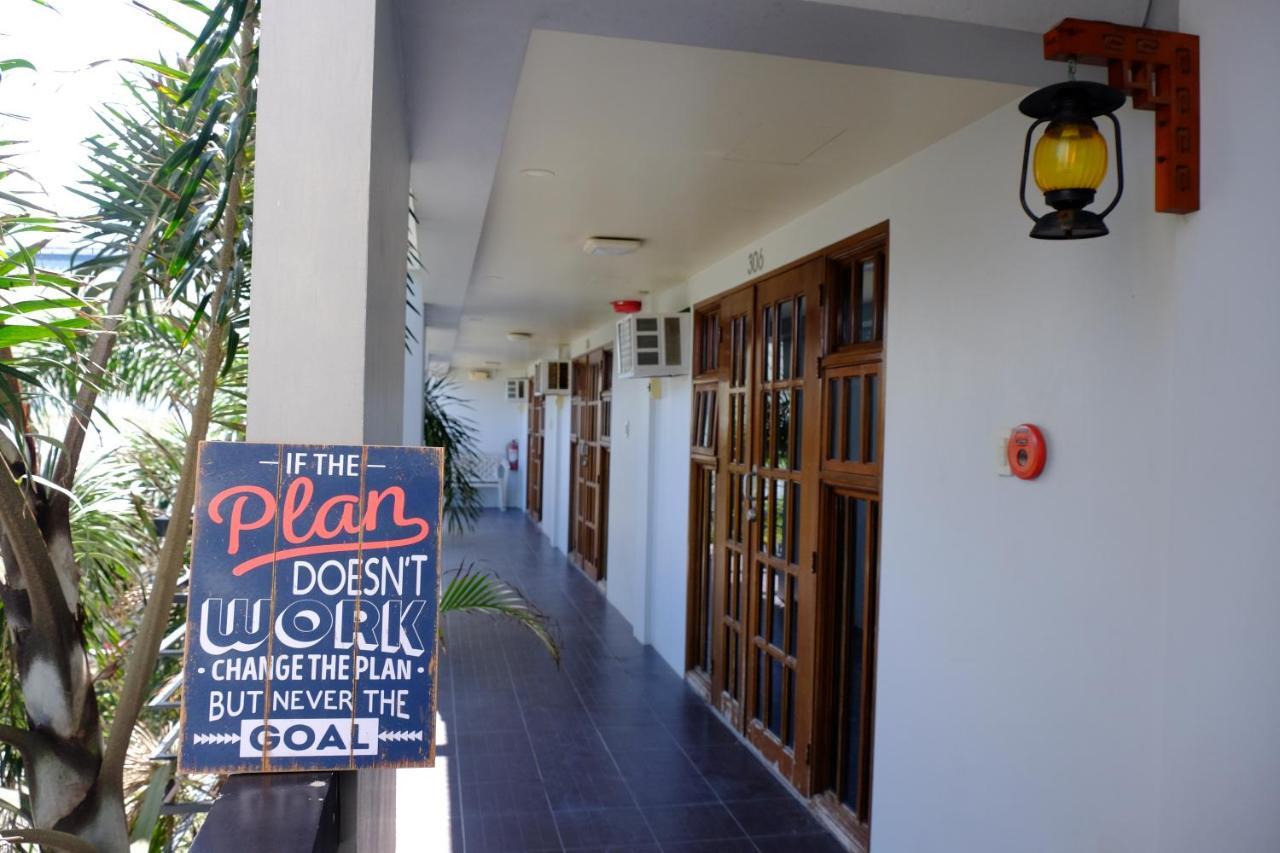 Pacific Waves Inn Baler Eksteriør bilde